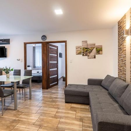 Garden Lux Apartman Apartman Hajdúszoboszló Kültér fotó